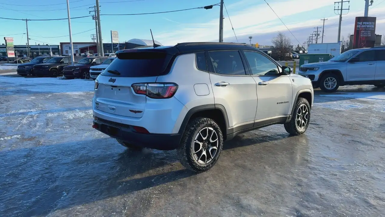 Jeep Compass снимка Jeep Compass