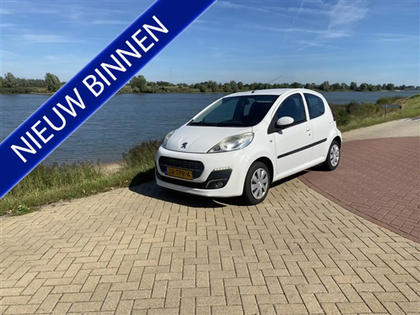 Peugeot 107 1.0 Active AIRCO.ELEC PAKKET.CV.STUURBEKR. Wit - 1