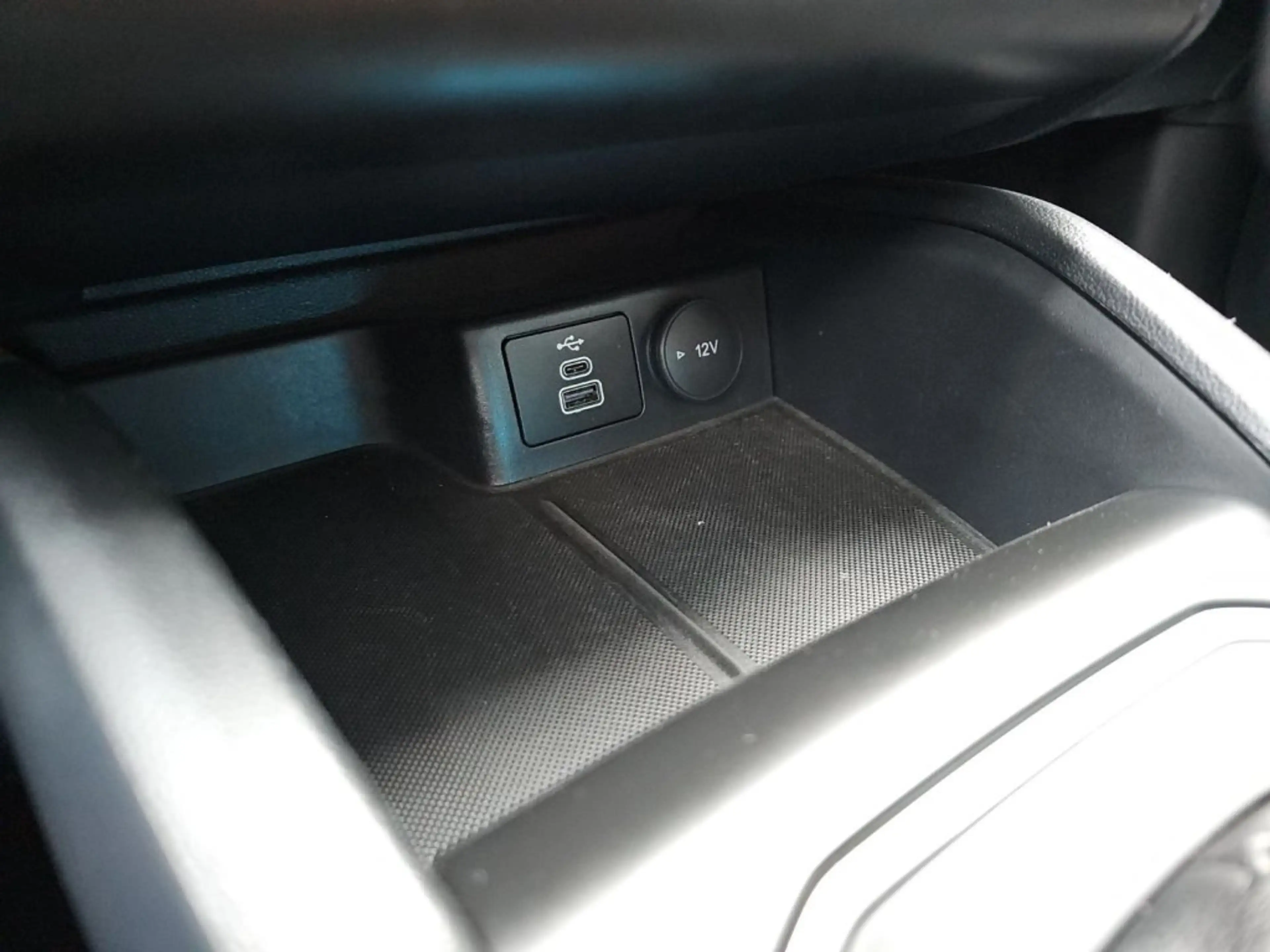 Ford Focus Turnier 1,0 EcoBoost Hybrid Titanium Edition Aut. — photo 15