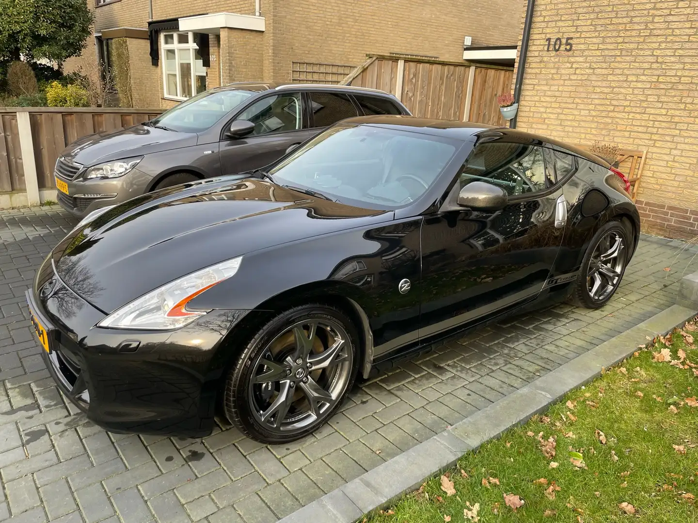 Nissan 370Z 3.7 V6 GT Edition Akrapovic Orgineel NL Černá - 2