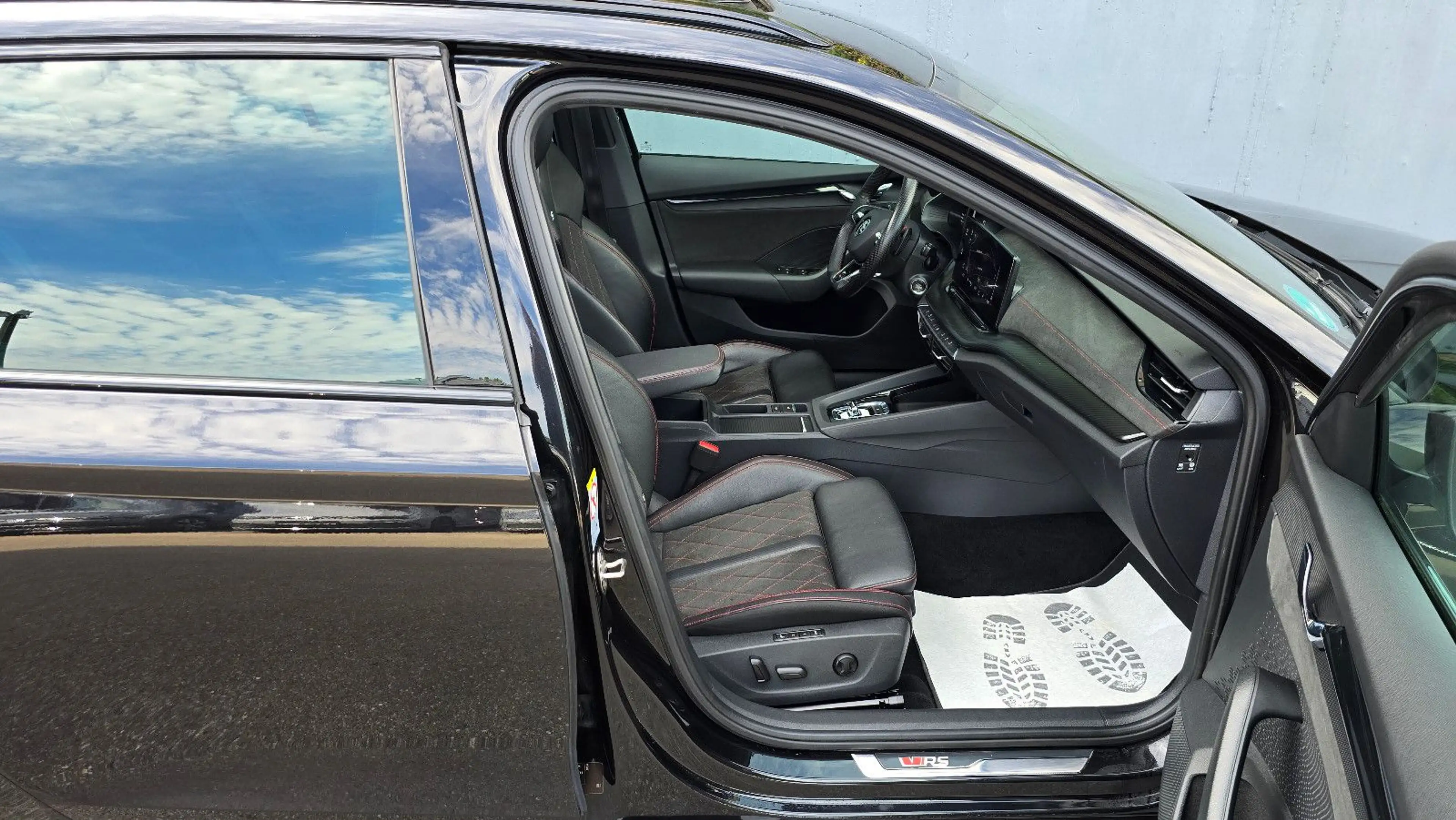Skoda Octavia RS COMBI DSG Pano/ACC/DCC/HUD/AHK — photo 7