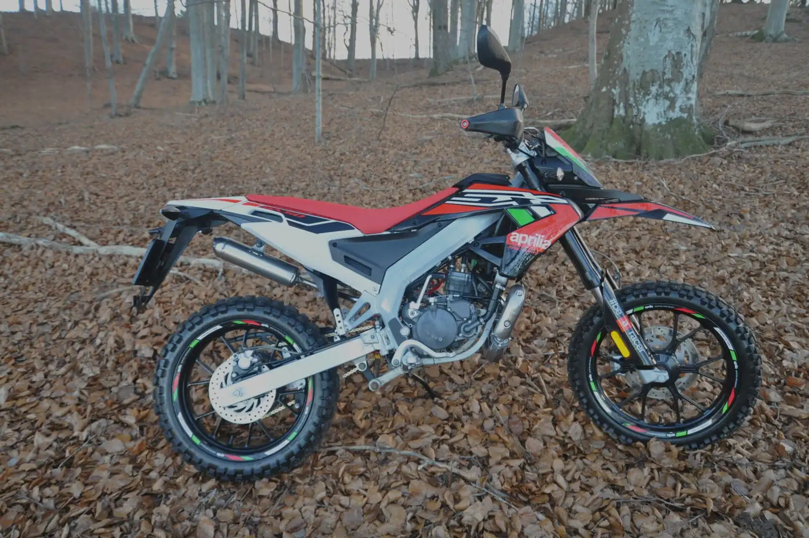 Aprilia SX 50 Rojo - 2