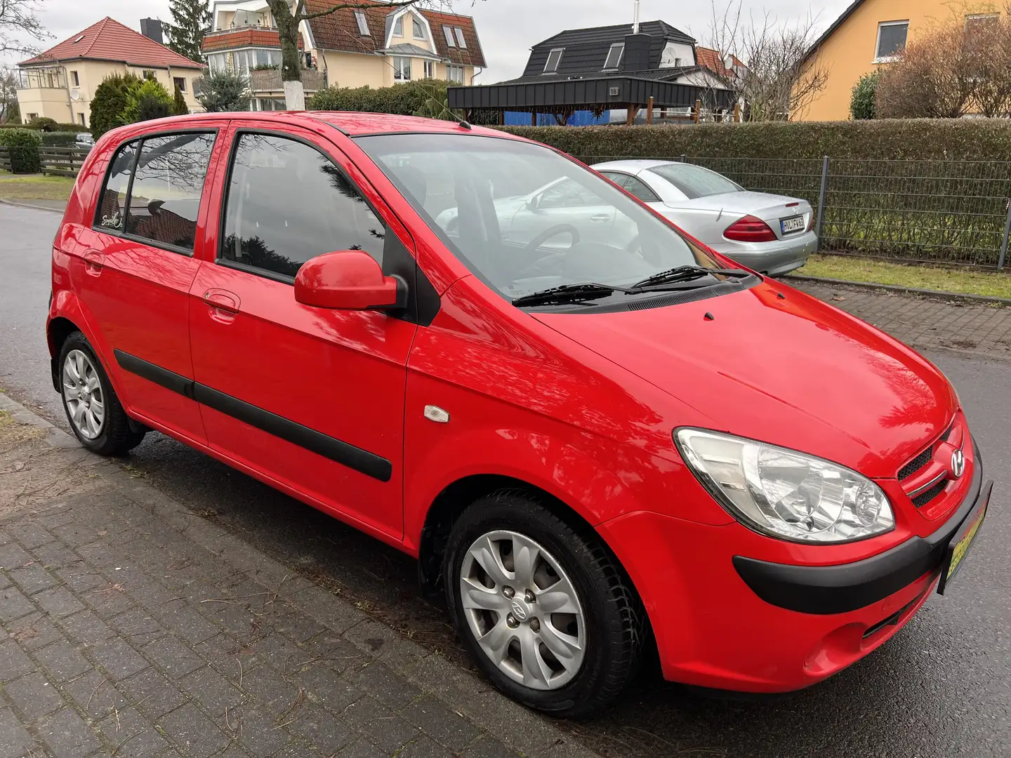 Hyundai Getz 1.1 Klima crvena - 2