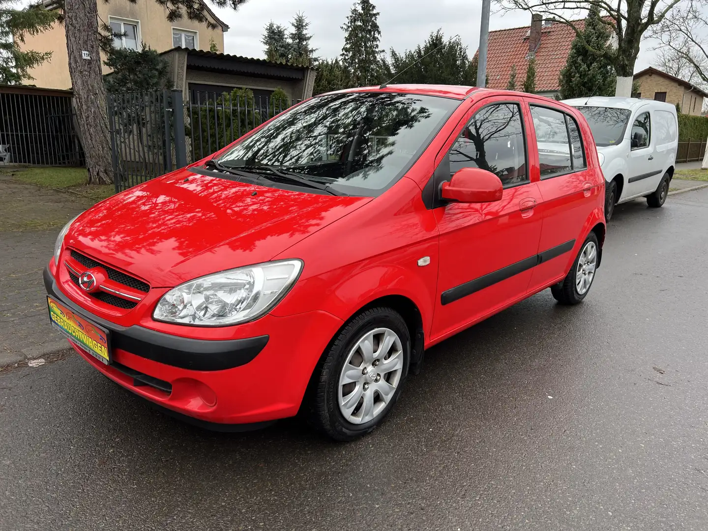 Hyundai Getz 1.1 Klima crvena - 1