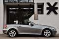 Mercedes-Benz SLK 200 AUT. *** 57.500 KM / XENON / LEDER *** Grau - thumbnail 3
