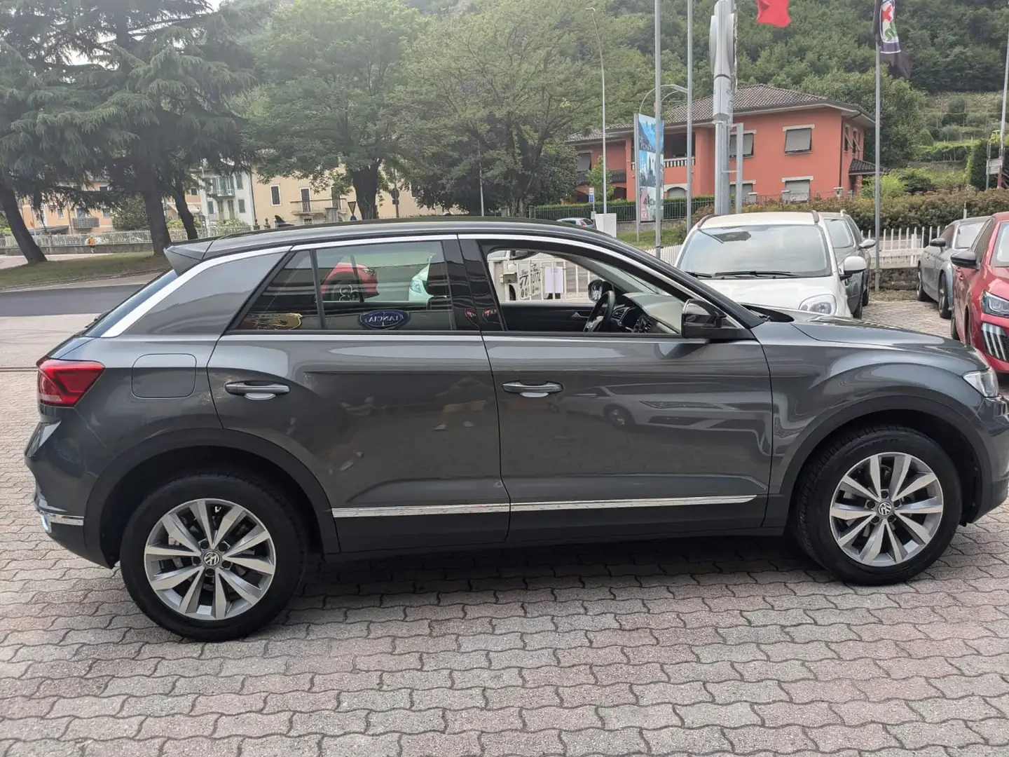 Volkswagen T-Roc 1.0 tsi Style 115cv Grigio - 2
