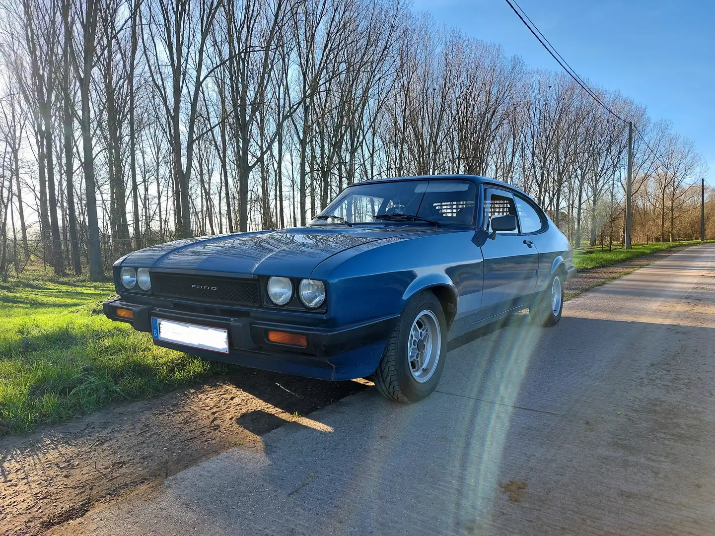 Ford Capri 2.0 S Bleu - 1