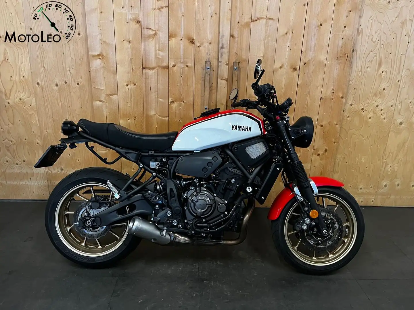 Yamaha XSR 700 ABS Blanco - 1