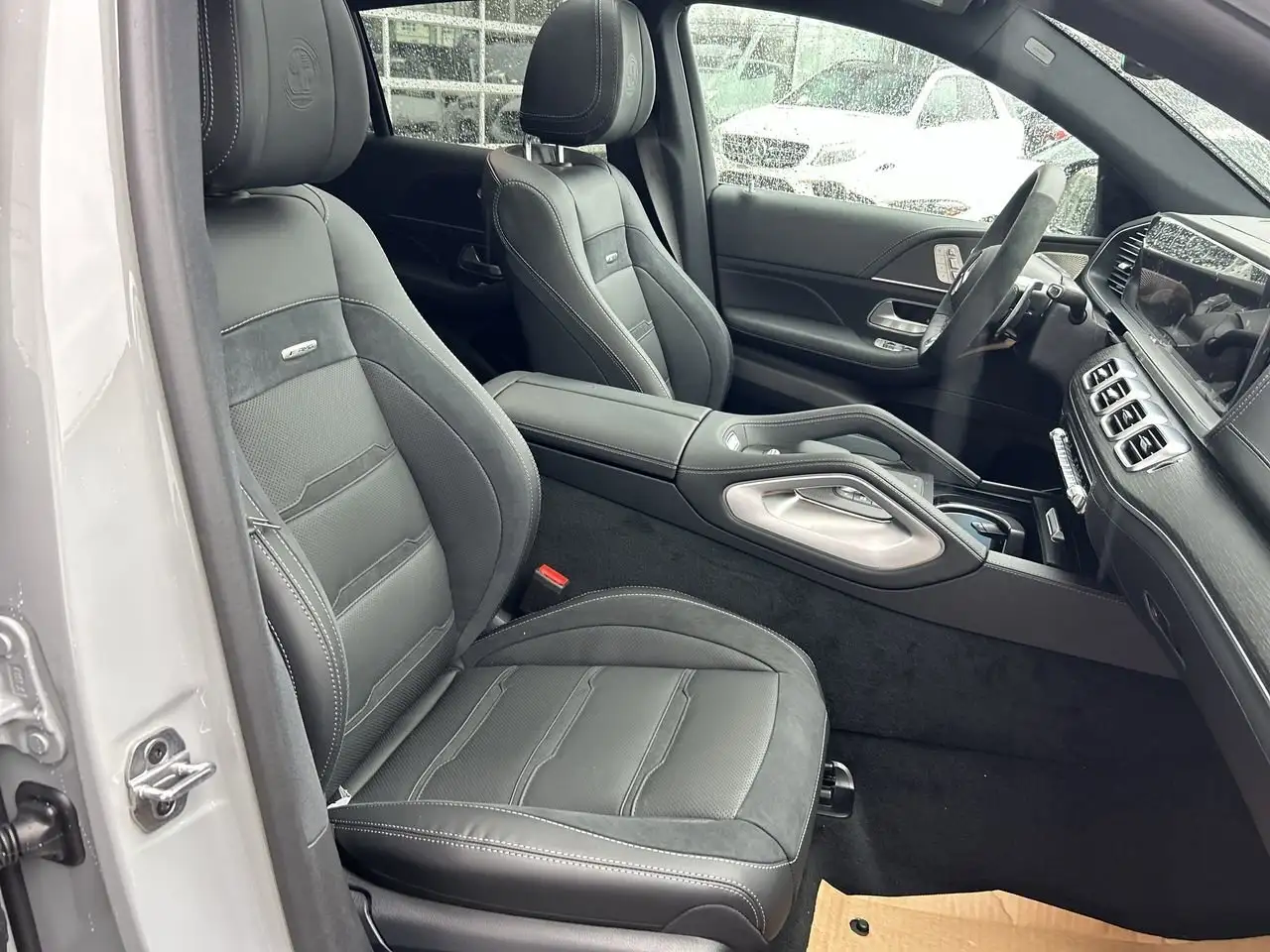 Mercedes-Benz GLE снимка Mercedes-Benz GLE