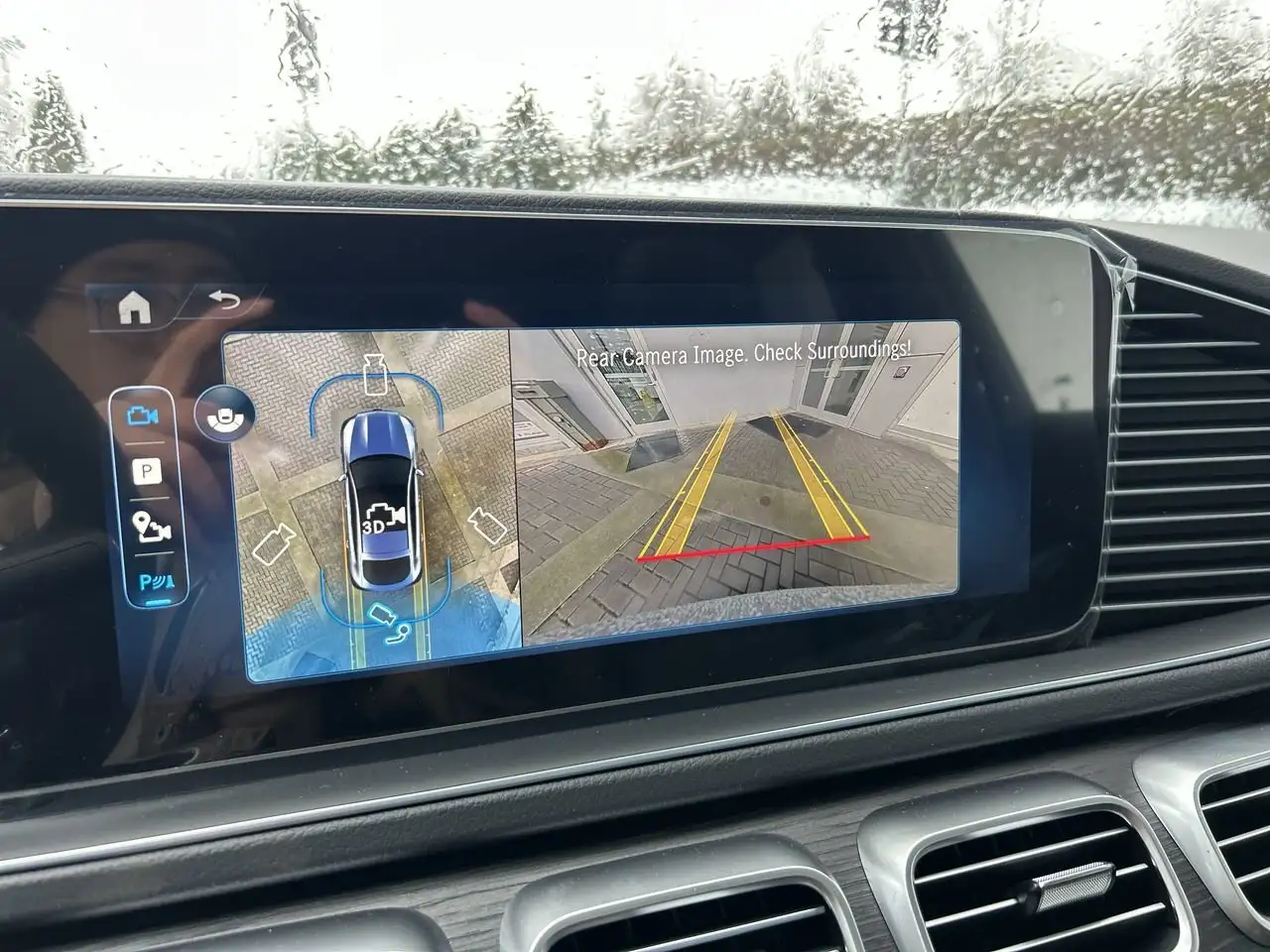 Mercedes-Benz GLE снимка Mercedes-Benz GLE