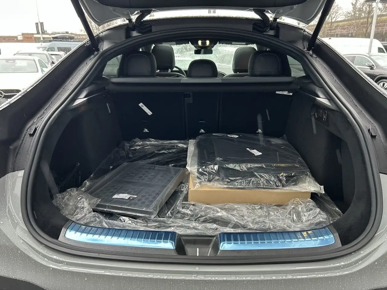 Mercedes-Benz GLE снимка Mercedes-Benz GLE