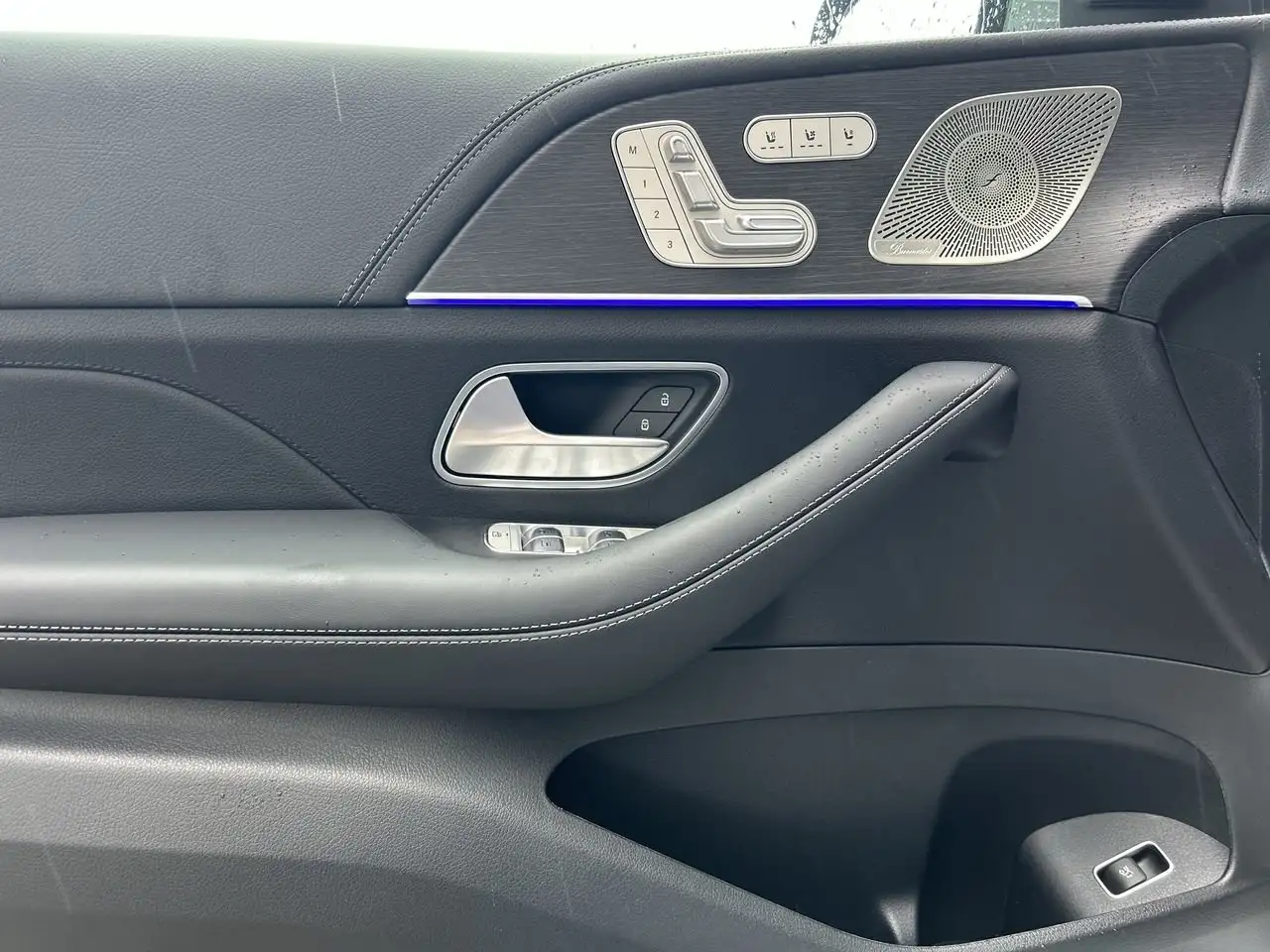 Mercedes-Benz GLE снимка Mercedes-Benz GLE