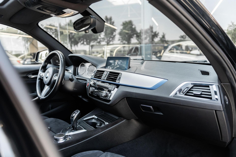 BMW 140 1-serie M140i Edition Shadow High Executive — photo 18