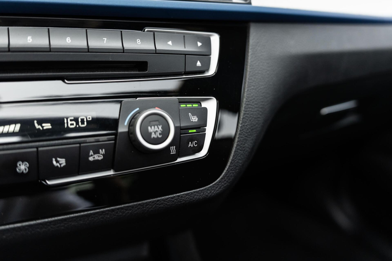BMW 140 1-serie M140i Edition Shadow High Executive — photo 34