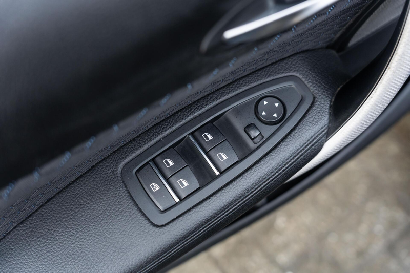 BMW 140 1-serie M140i Edition Shadow High Executive — photo 49
