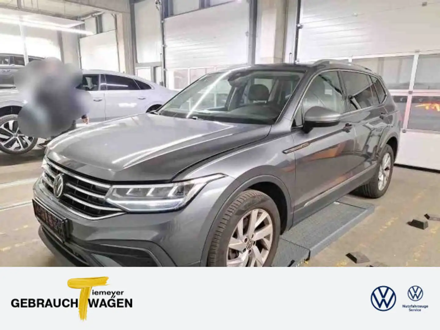 Volkswagen Tiguan Allspace 2.0 TDI LM18 ST.HEIZ AHK PANO ER Grau - 1