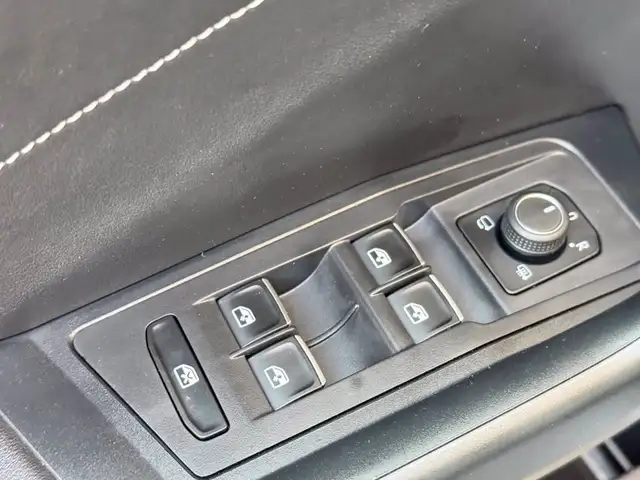 Volkswagen T-Roc view 20