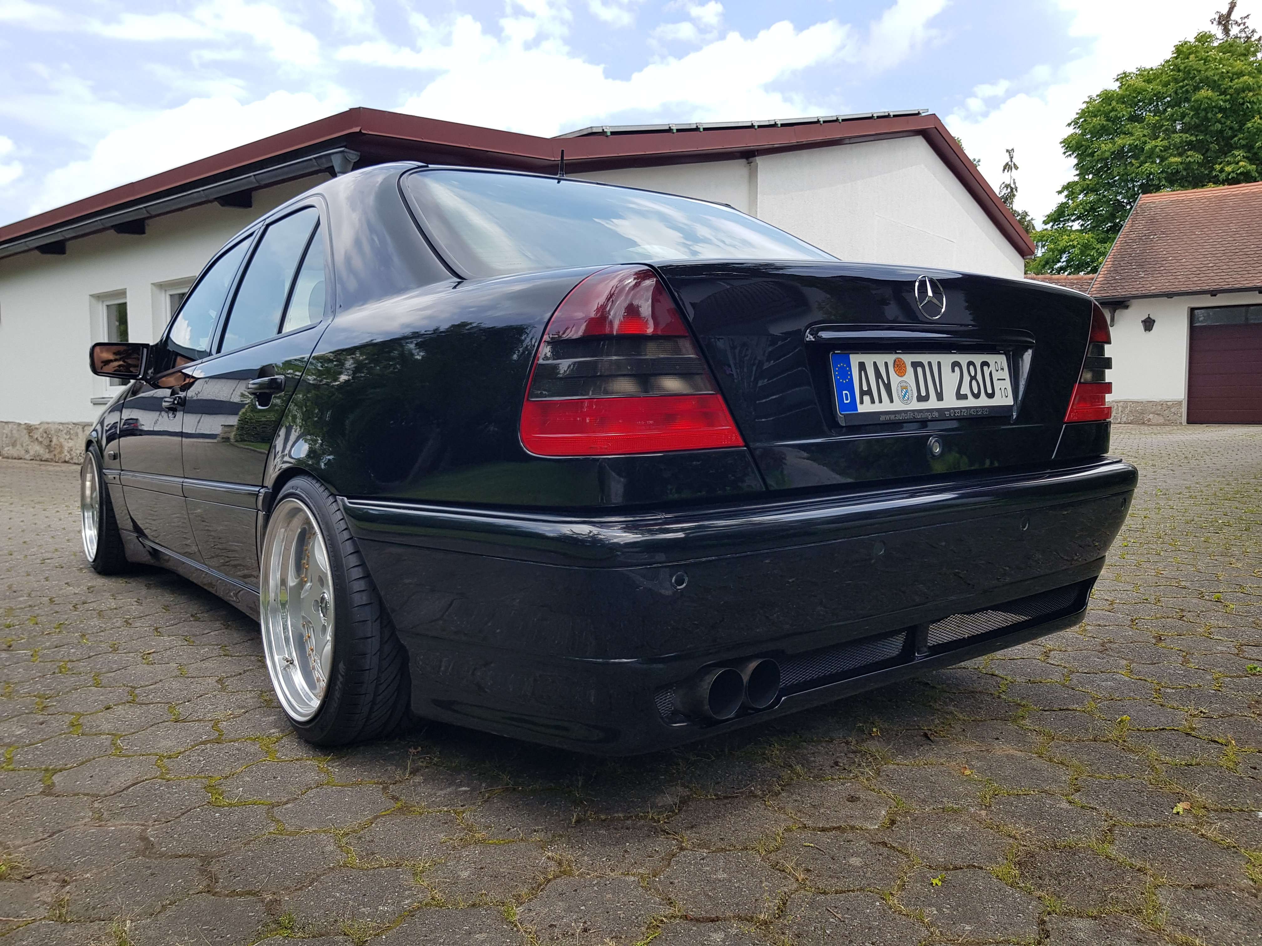 Second hand Mercedes Benz C-Class 280