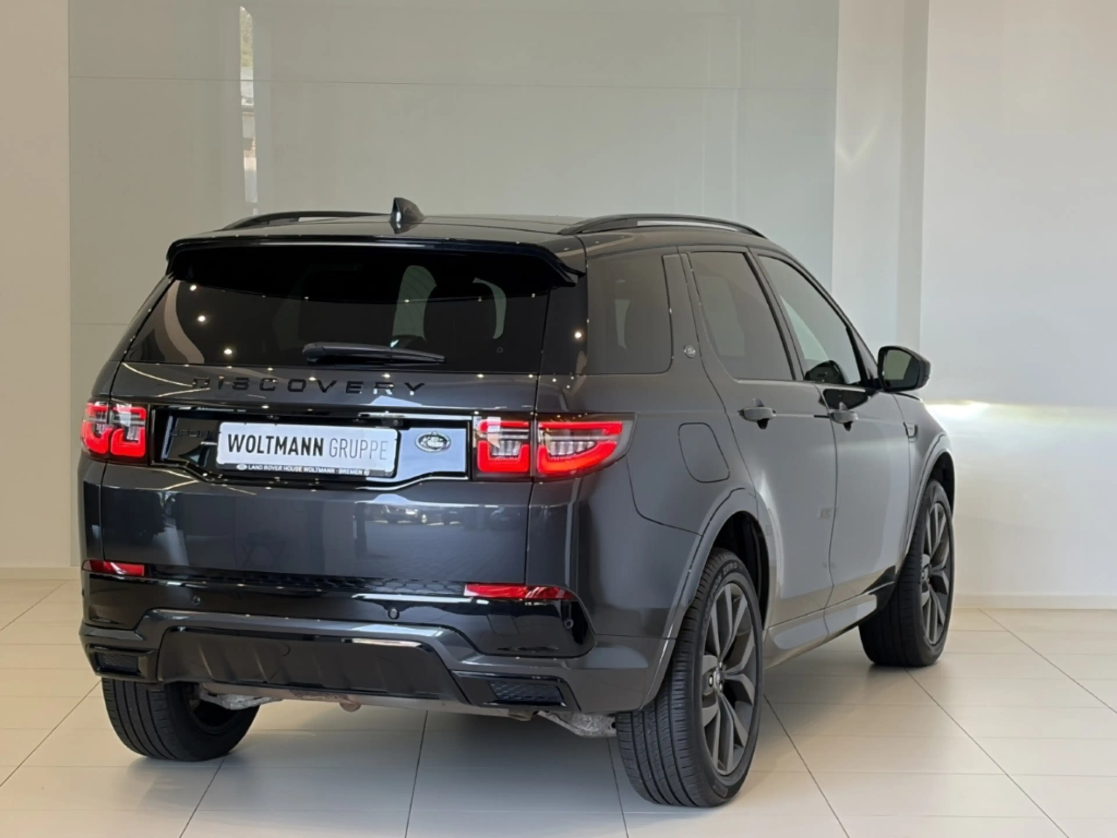 Land Rover Discovery Sport P270e Hybrid SE AWD AHK Winterpaket — photo 12