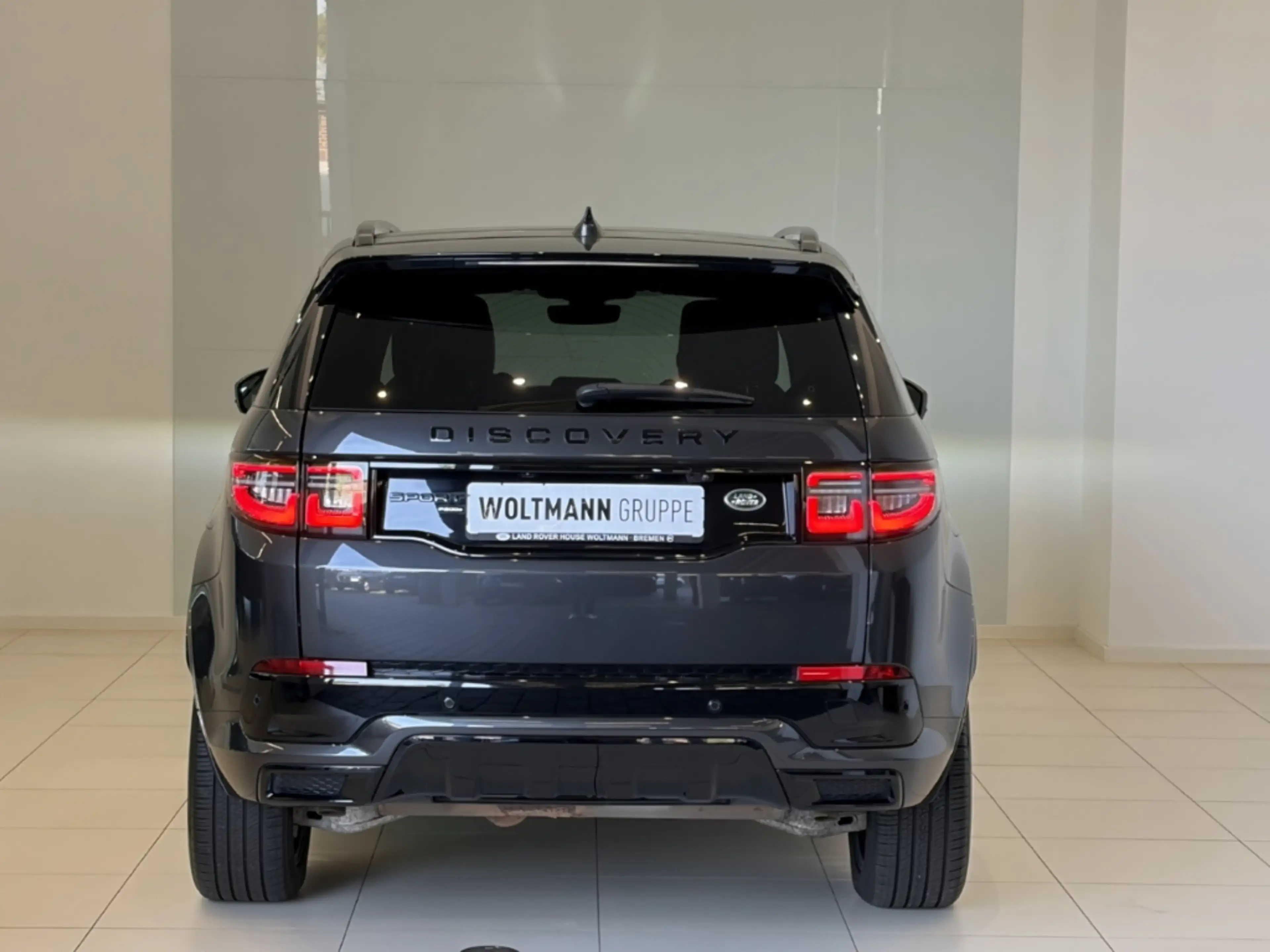 Land Rover Discovery Sport P270e Hybrid SE AWD AHK Winterpaket — photo 13