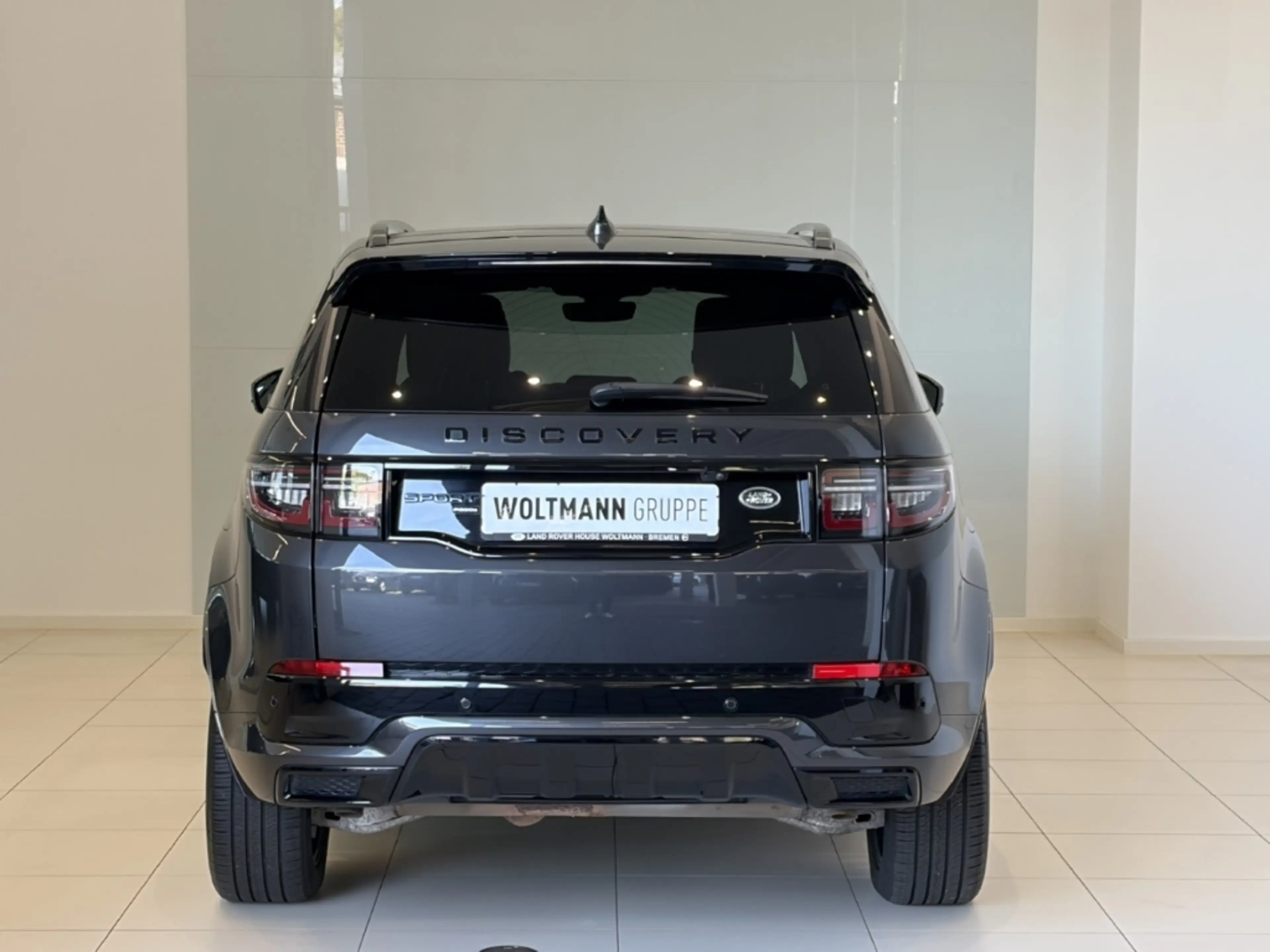 Land Rover Discovery Sport P270e Hybrid SE AWD AHK Winterpaket — photo 8