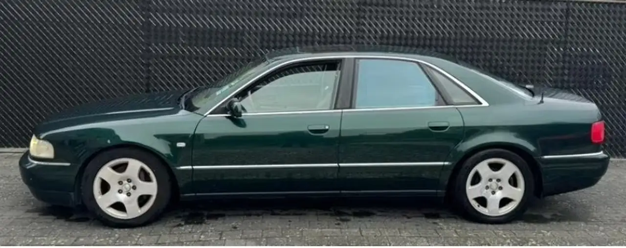 Audi A8 2.8i V6 Quattro Tiptronic, foto 2