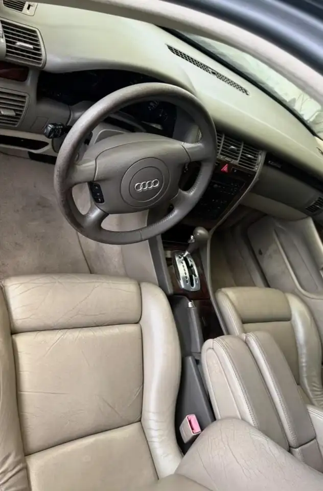 Audi A8 2.8i V6 Quattro Tiptronic, foto 4
