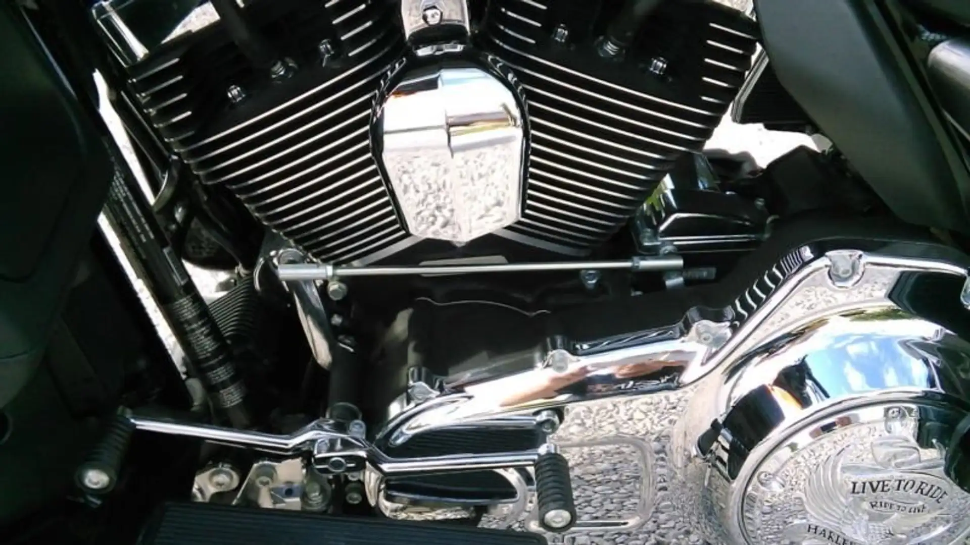 Harley-Davidson Electra Glide Ultra Glide Limited FLHTK Fekete - 2