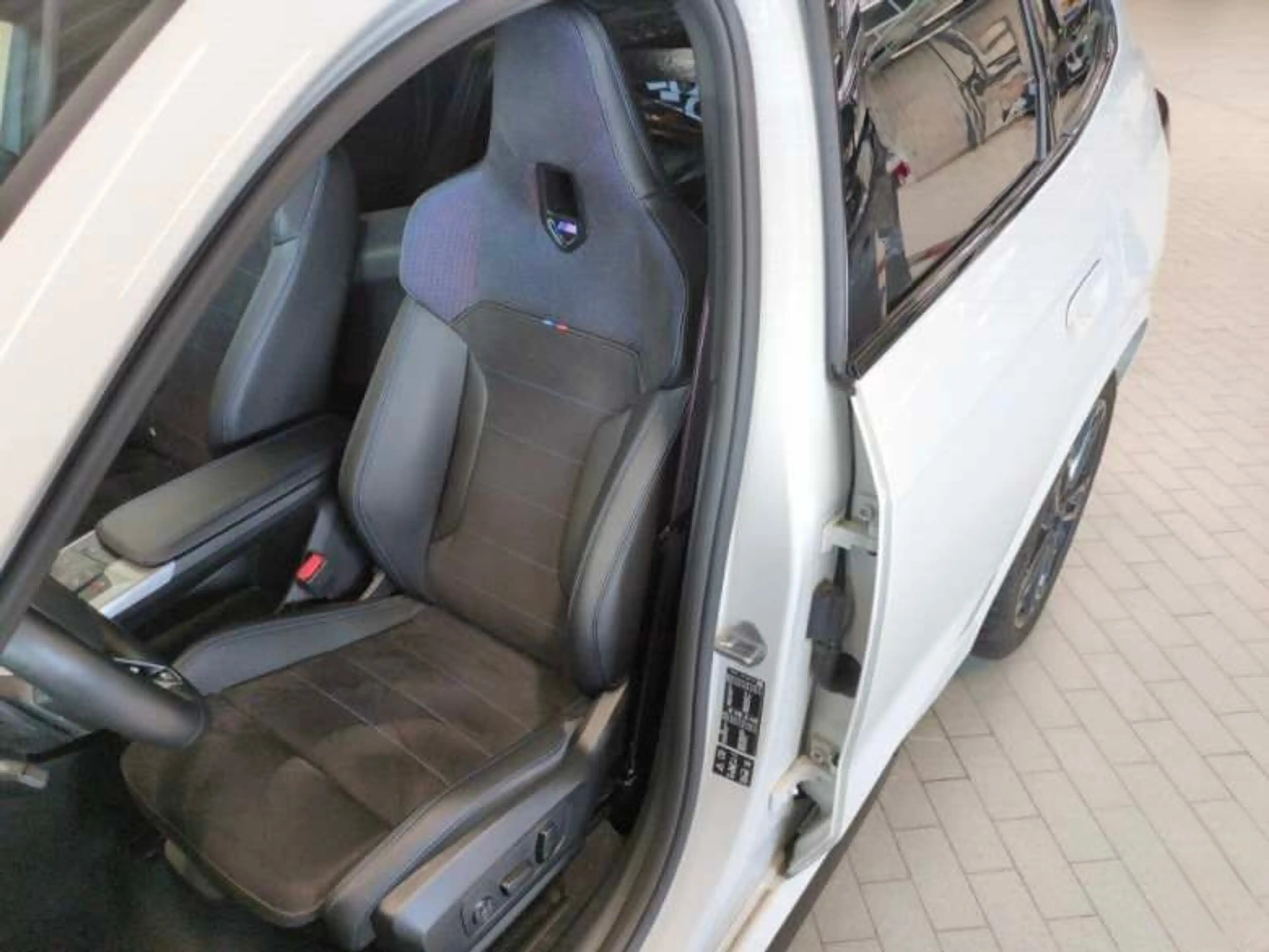 BMW X1 xDrive 23d M Sport PRO AHK/MMRY/ACC/ADAPTLED — photo 4
