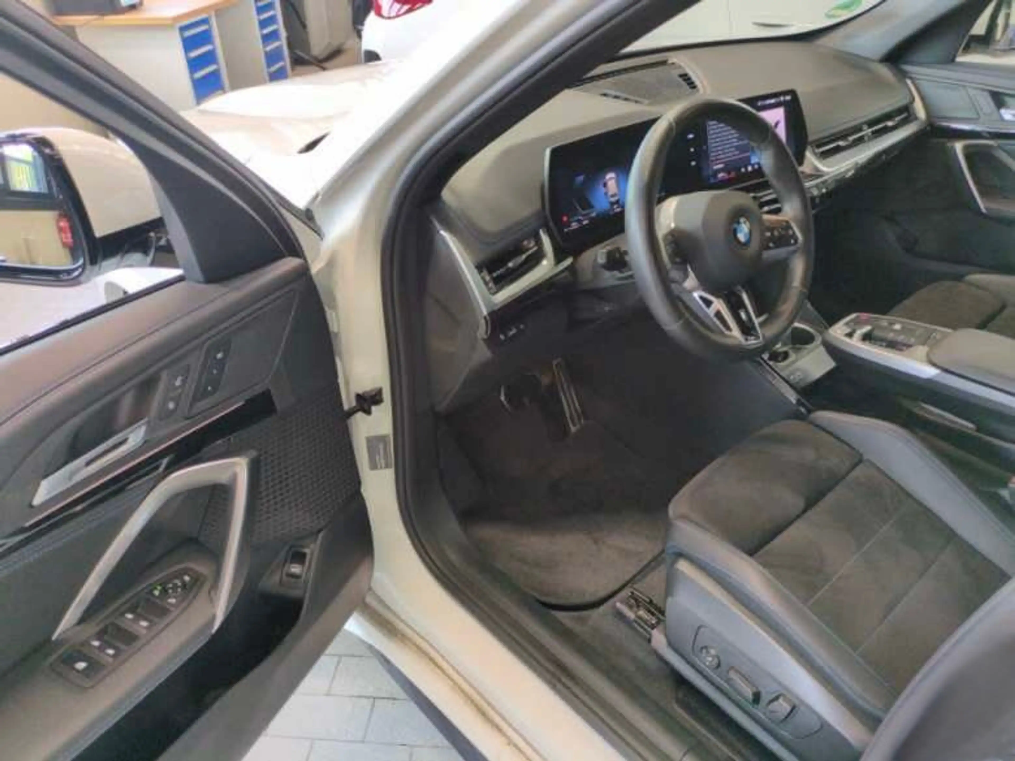 BMW X1 xDrive 23d M Sport PRO AHK/MMRY/ACC/ADAPTLED — photo 5
