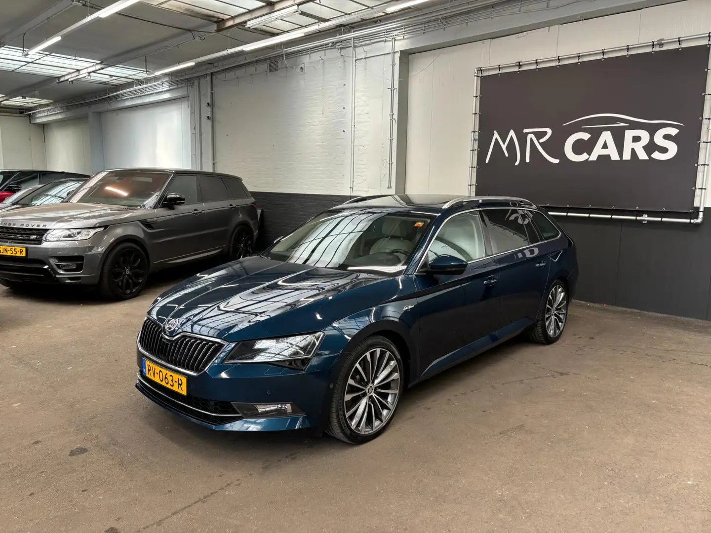 Skoda Superb Combi 2.0 TSI 4x4 Laurin & Klement Azul - 2