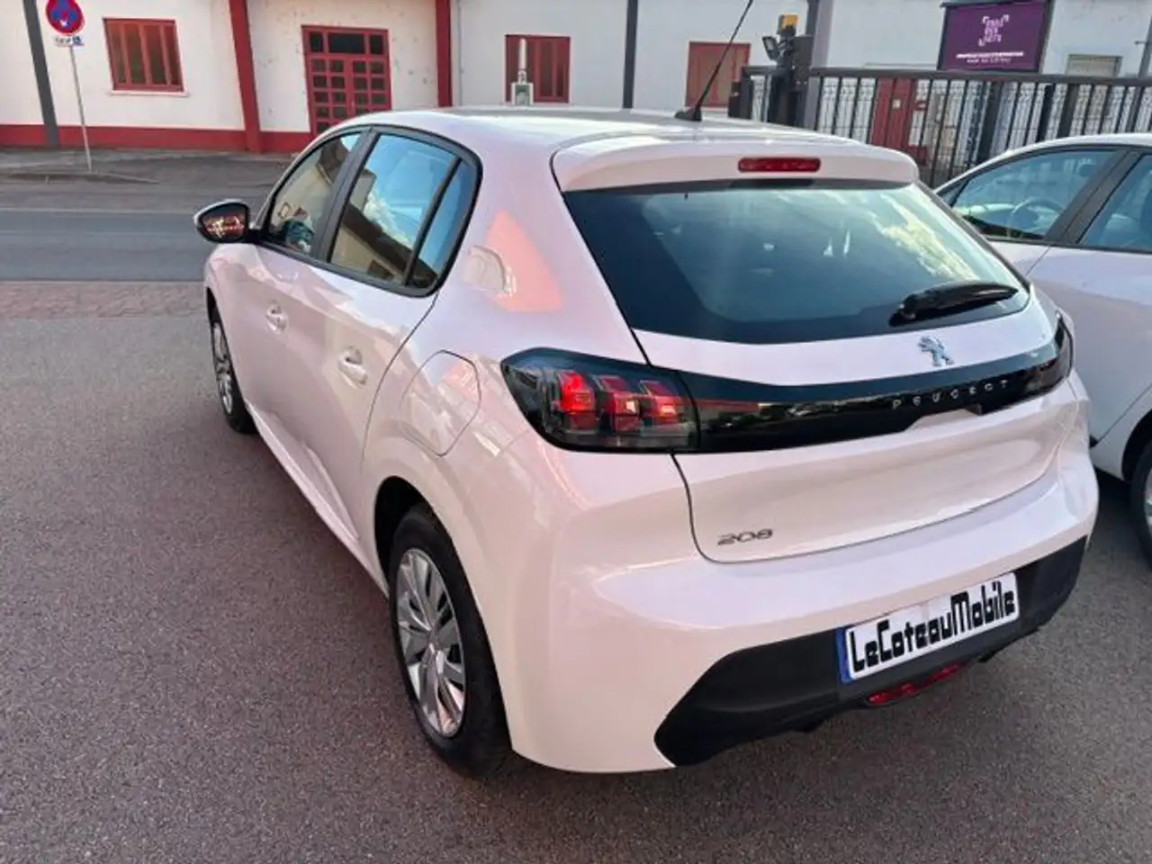 Peugeot 208 208 — photo 6