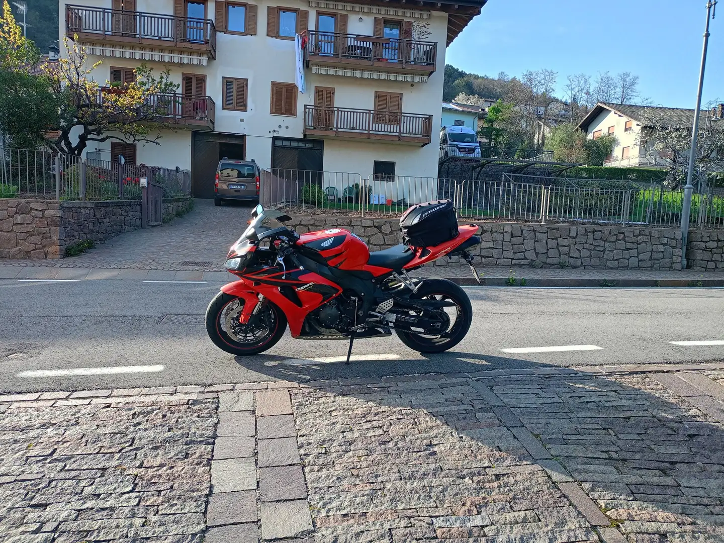 Honda CBR 1000 fireblade rr Rosso - 1