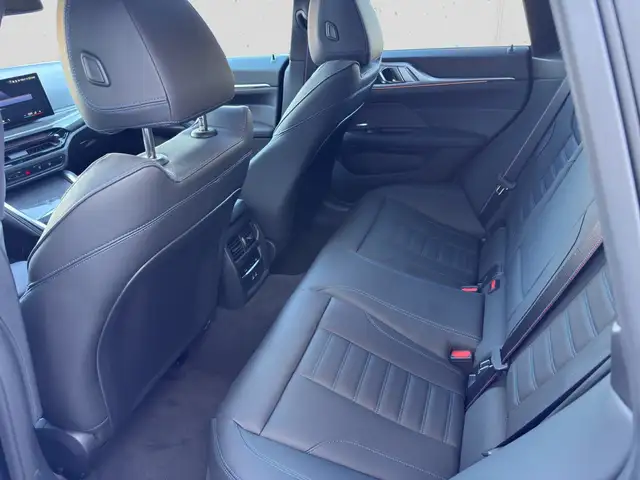 BMW 4 Series view 12