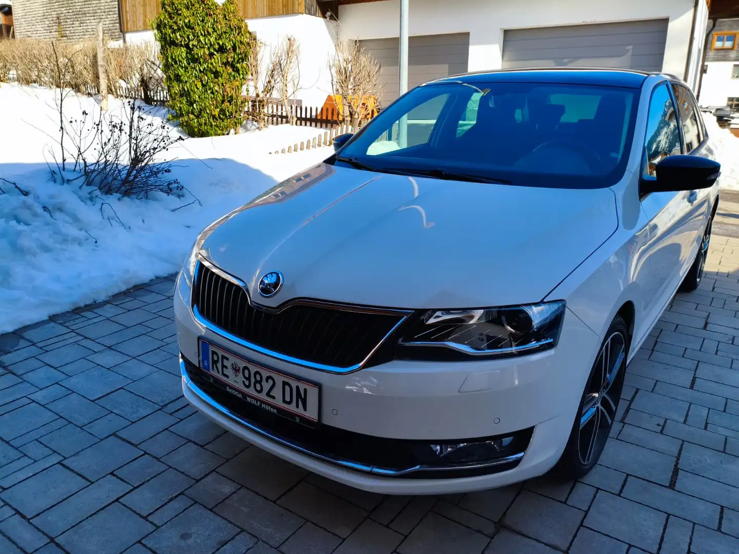 Skoda Rapid/Spaceback Rapid 1,2 TSI Sport Sport Weiß - 1
