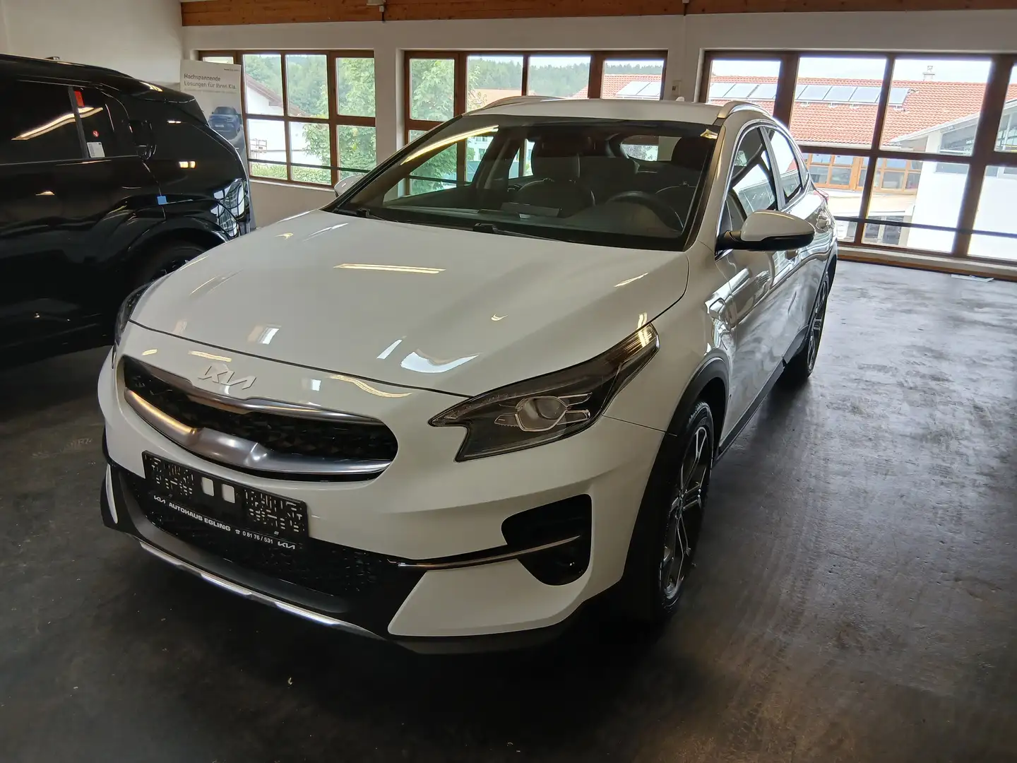 Kia XCeed Spirit Plug-in Hybrid Weiß - 1