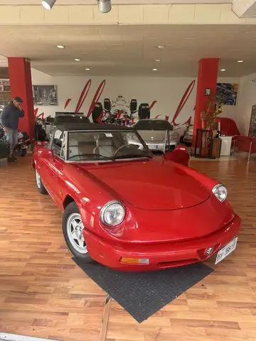 Alfa Romeo Spider 1.6