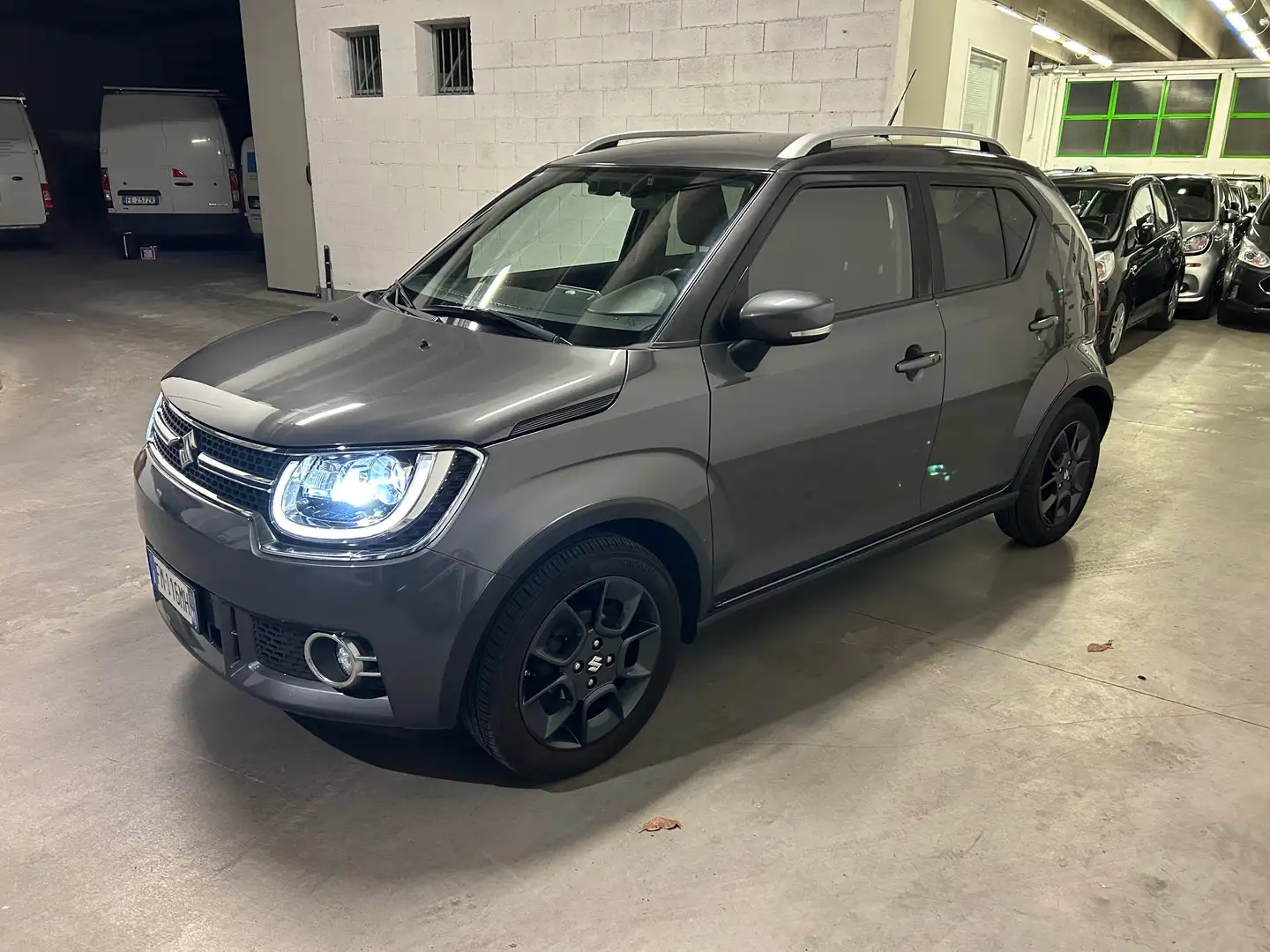 Suzuki Ignis Ignis III 2017 1.2h iTop 4wd allgrip Gris - 2