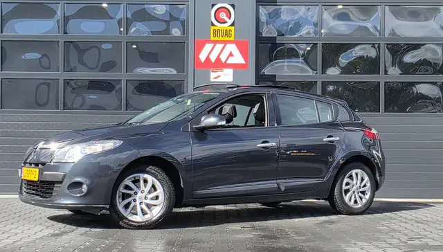 Renault Megane 1.4 TCe Dynamique | PANO | LEDER | TREKHAAK | NAVI