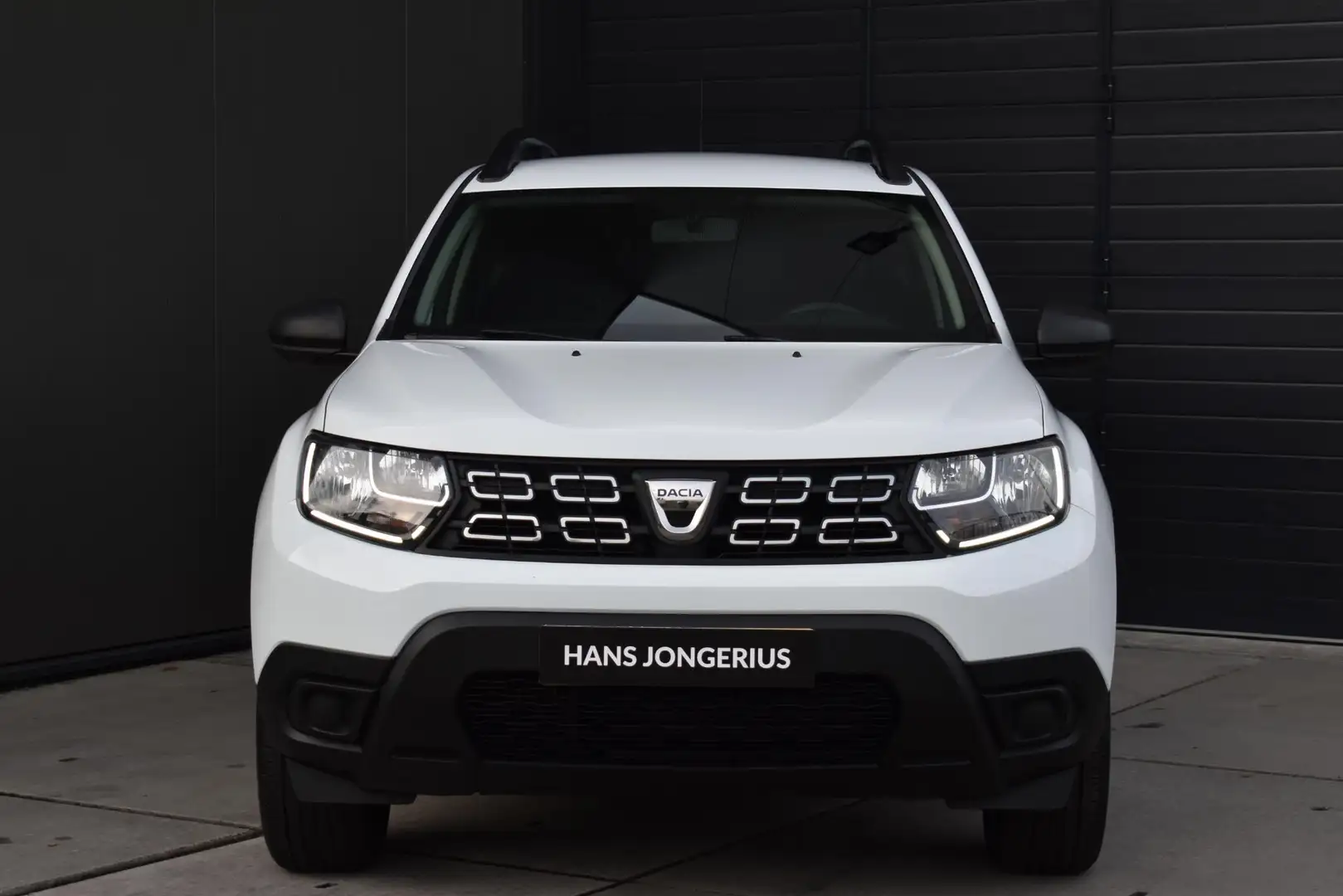 Dacia Duster TCe 100 BI-FUEL Essential | TREKHAAK | AIRCO | LMV Wit - 2