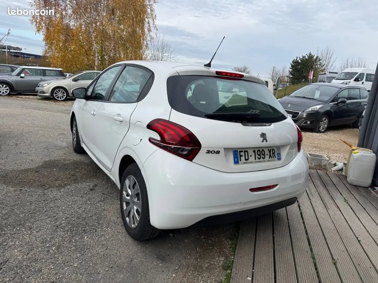 Peugeot 208 208 — photo 3