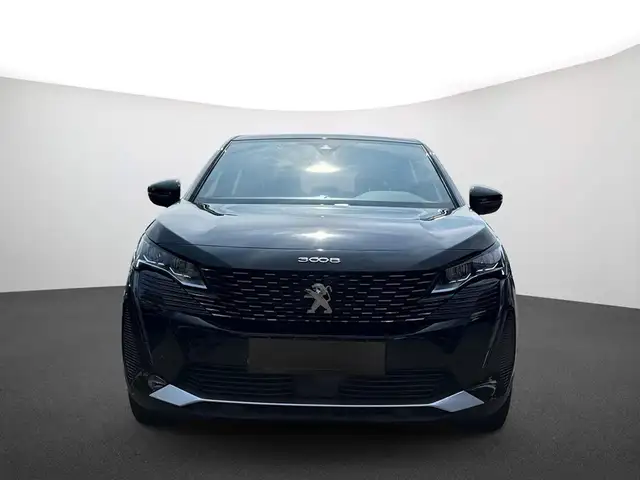 Peugeot 3008 view 3