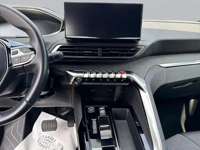 Peugeot 3008 view 13