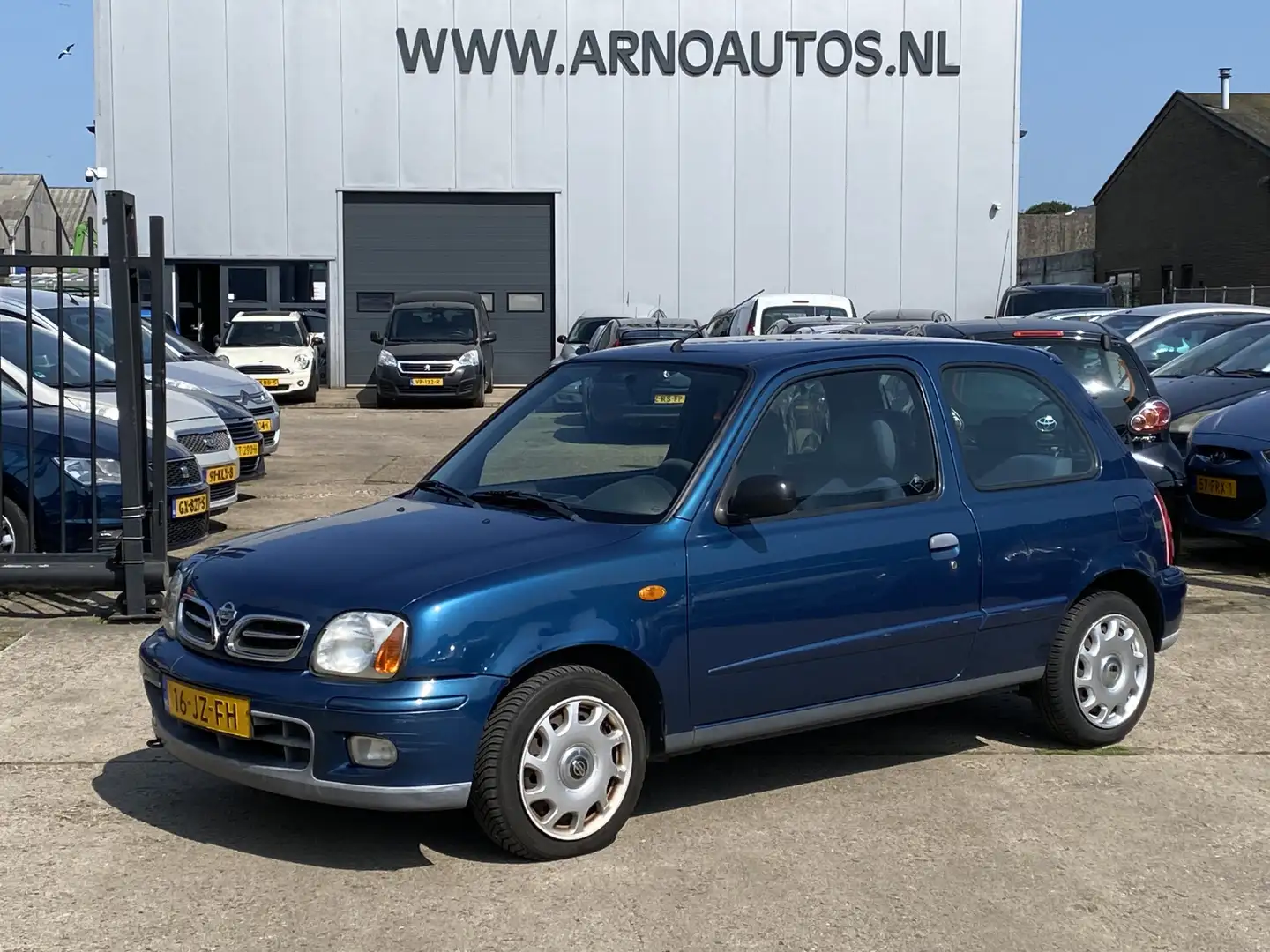 Nissan Micra 1.4 AUTOMAAT Clair CVT, AIRCO, STUURBEKRACHTIGING, Bleu - 1