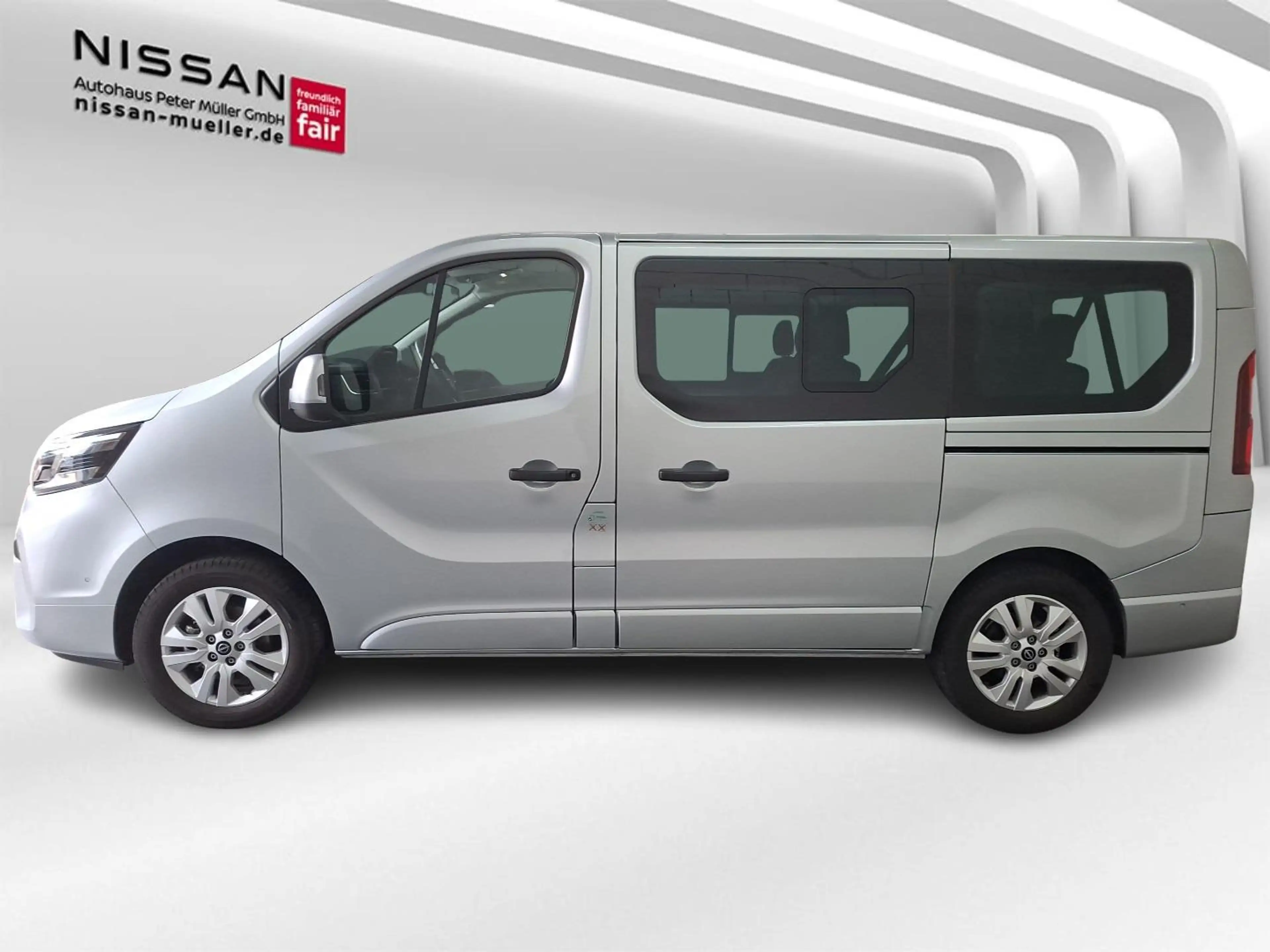 Nissan Primastar Kombi9 L1H1 2,8t dci170 DCT TEKNA 2ST HK BES+ Desi — photo 3
