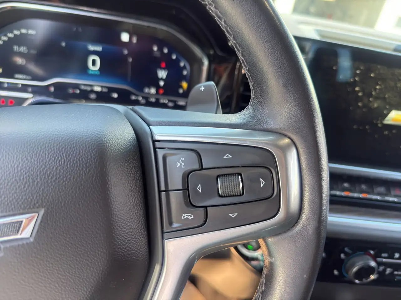 Chevrolet Silverado 1500 photo Chevrolet Silverado 1500