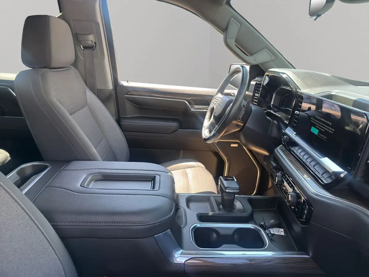 Chevrolet Silverado 1500 photo Chevrolet Silverado 1500