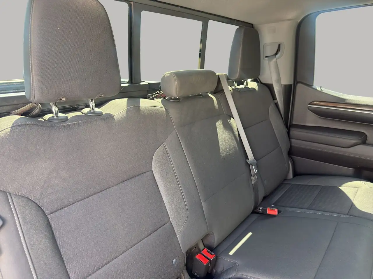 Chevrolet Silverado 1500 photo Chevrolet Silverado 1500