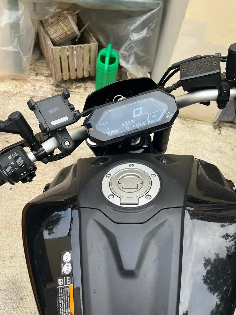 Yamaha MT-07 Pure Nero - 2
