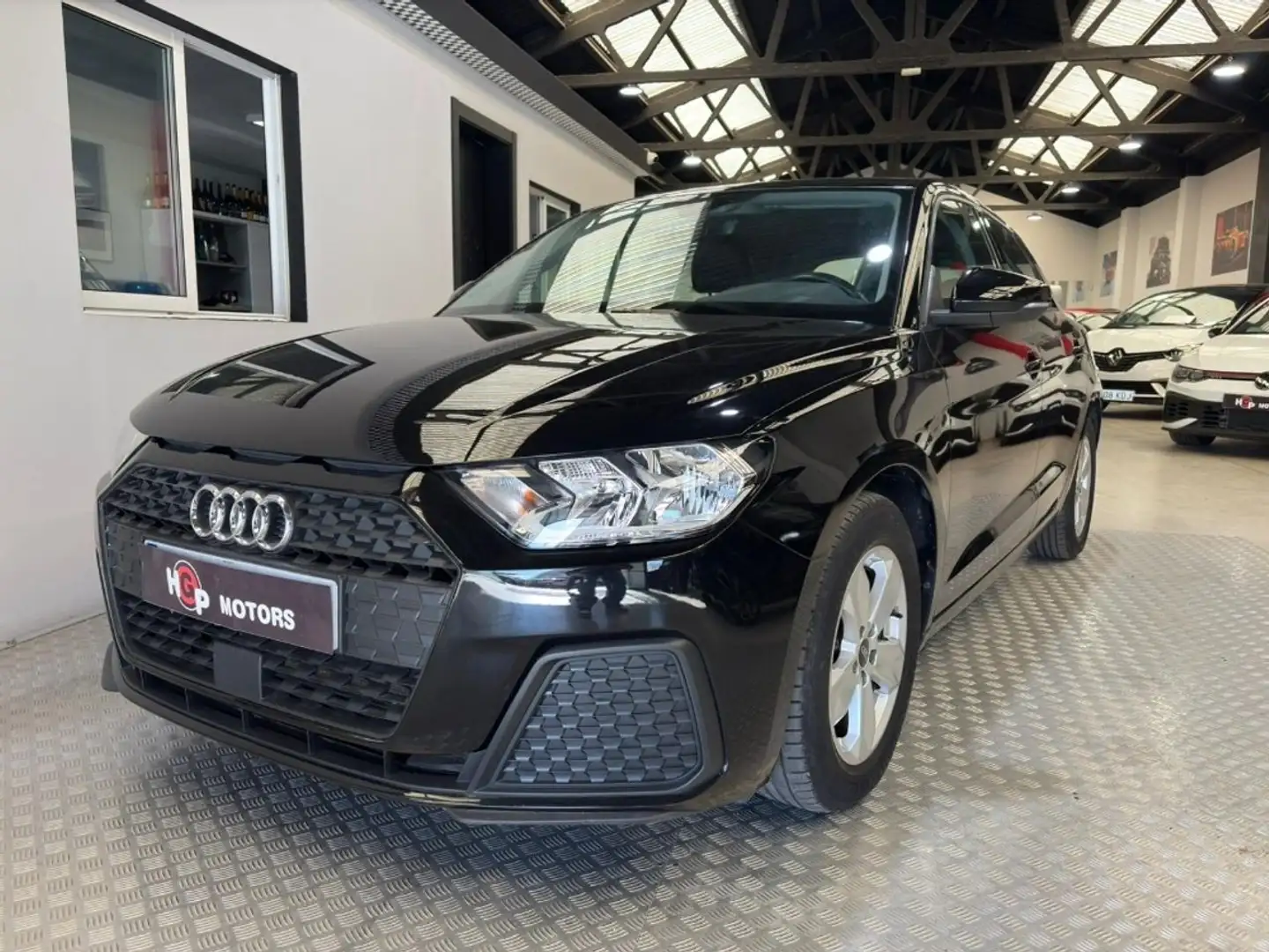 Audi A1 25 TFSI básico Zwart - 1